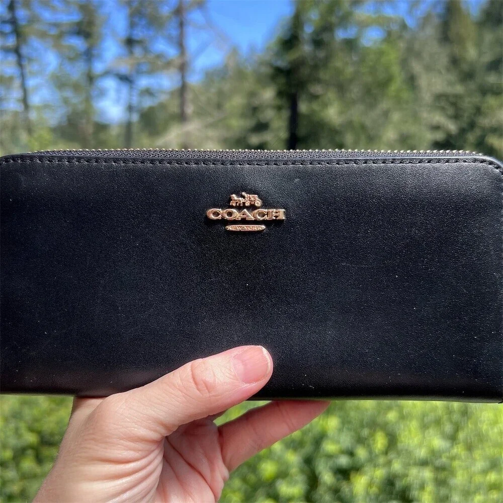 COACH Long Zip-Around Wallet Smooth Black Calf Leather w Gold Hardware AUTHENTIC